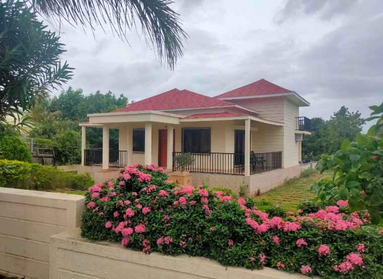 luxury farm house